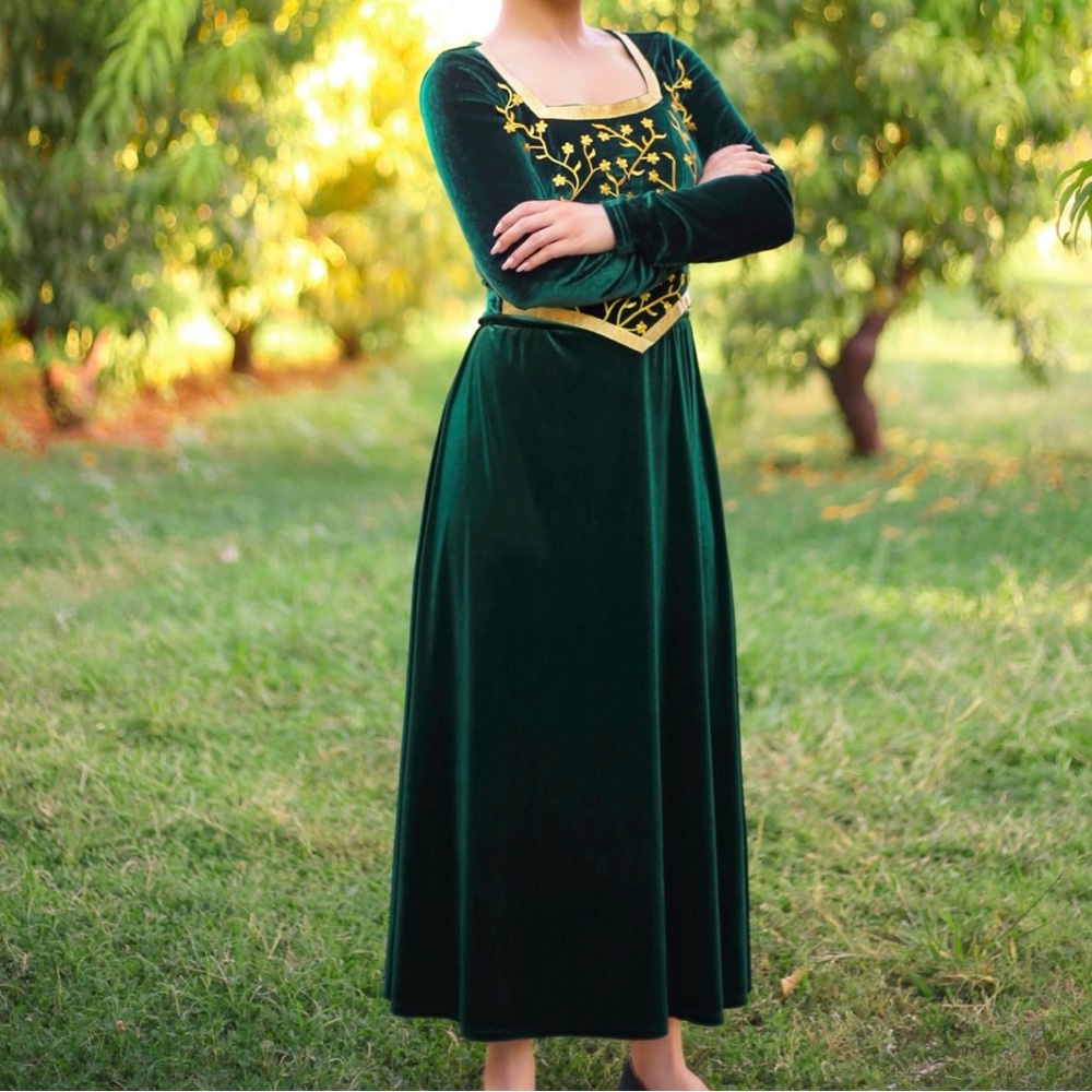 Princess Fiona Halloween Cosplay Costume 💚👑